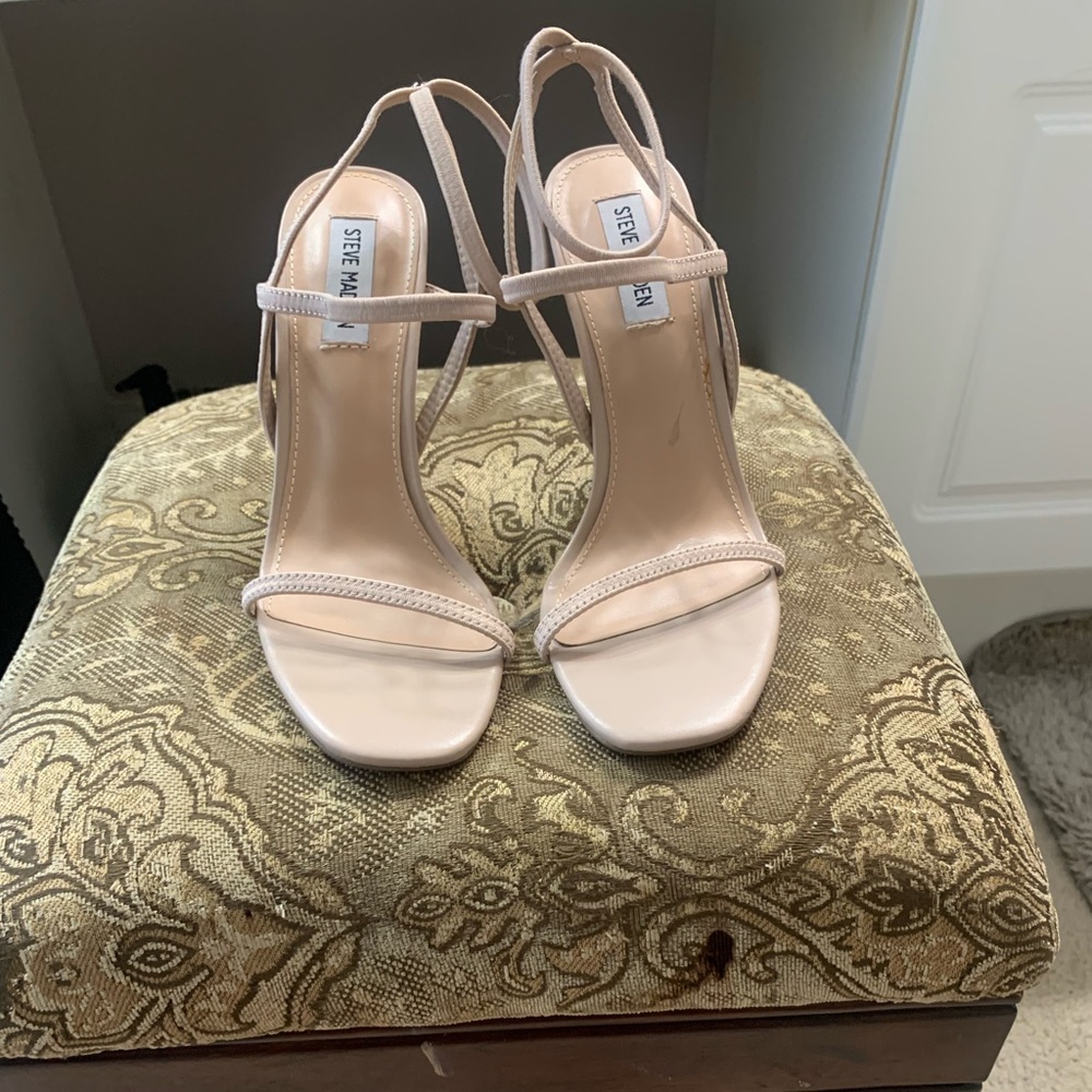 Steve Madden Nectur Sandal